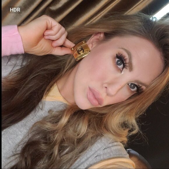 Chanel JUMBO Vintage CC Clip On Earrings - Picture 4 of 15